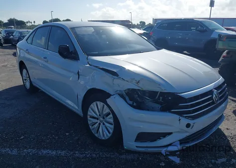 2019 Volkswagen Jetta 1.4T R-Line/1.4T S/1.4T Se из США, поврежденный, VIN 3VWC57BU7KM118230